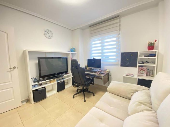 Image No.23-3 Bed Apartment for sale