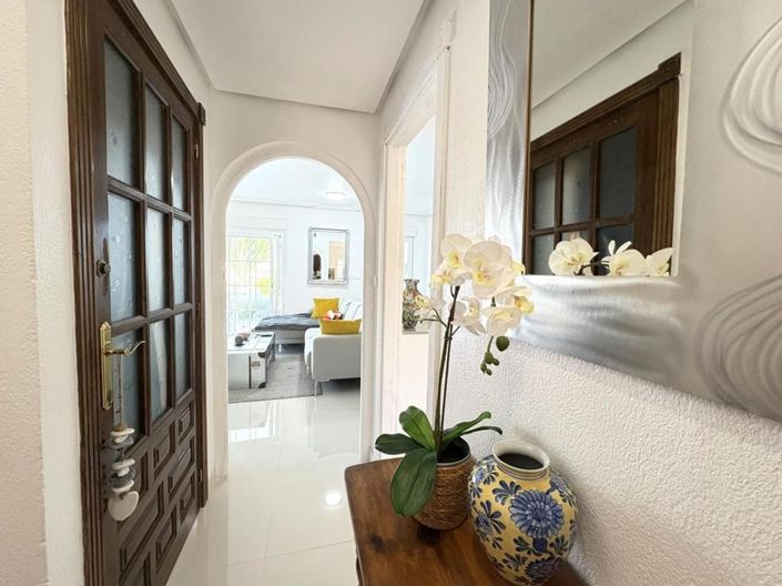 Image No.21-3 Bed Apartment for sale