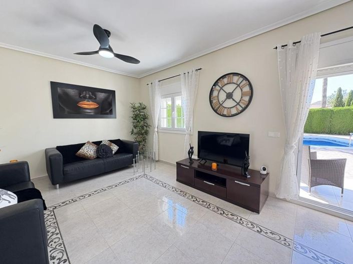 Image No.49-2 Bed Apartment for sale