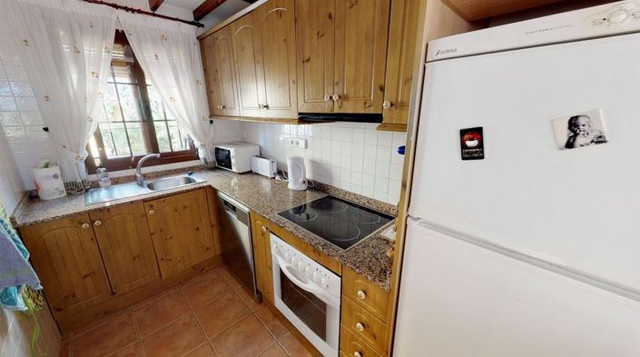 Image No.5-2 Bed Townhouse for sale