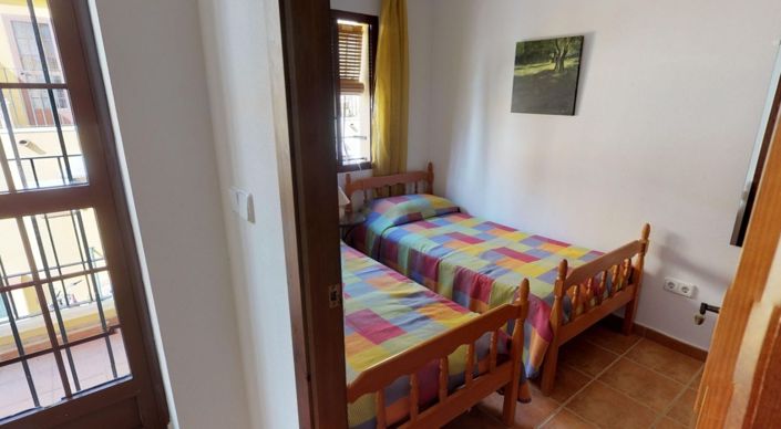 Image No.9-2 Bed Townhouse for sale