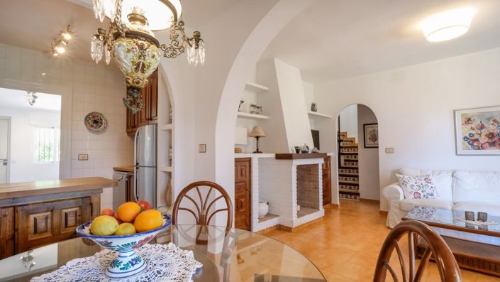 Image No.19-3 Bed Townhouse for sale