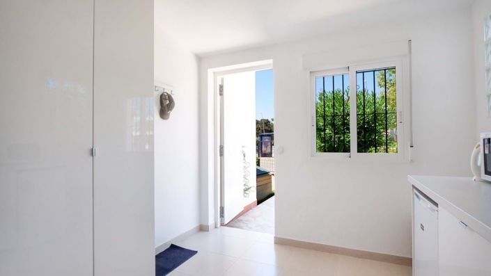 Image No.29-3 Bed Townhouse for sale