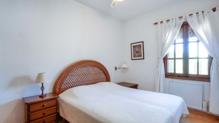 Image No.31-3 Bed Townhouse for sale