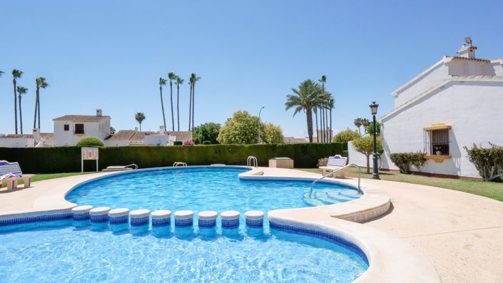 Image No.35-3 Bed Townhouse for sale