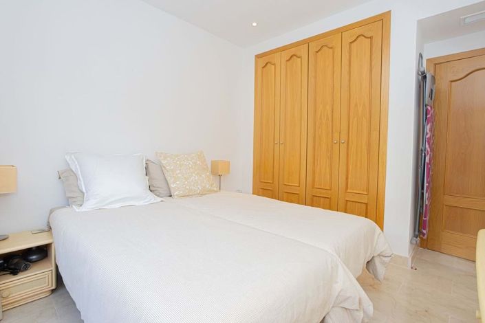 Image No.24-2 Bed Apartment for sale