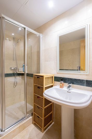 Image No.25-2 Bed Apartment for sale