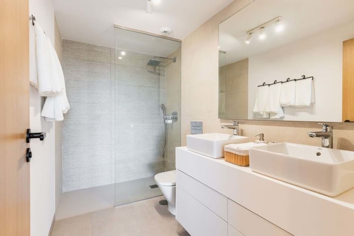 Image No.27-3 Bed Townhouse for sale