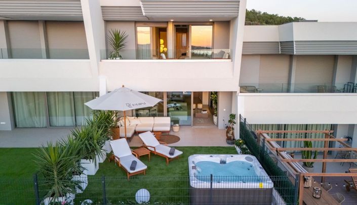 Image No.5-3 Bed Townhouse for sale