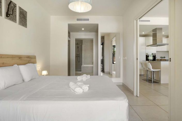 Image No.12-3 Bed Apartment for sale