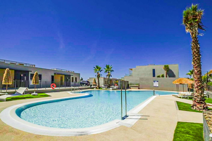 Image No.2-3 Bed Townhouse for sale