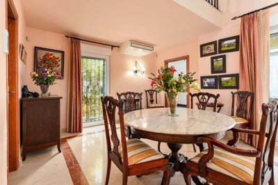 1447-453244-78d1f4f8b6655591b02d22fabb36a692d