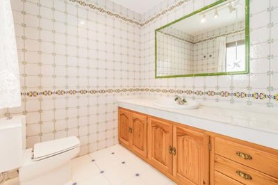 1447-608927-78d1f4f8b6655591b02d22fabb36a692d