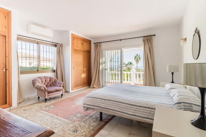 Image No.14-3 Bed Villa for sale