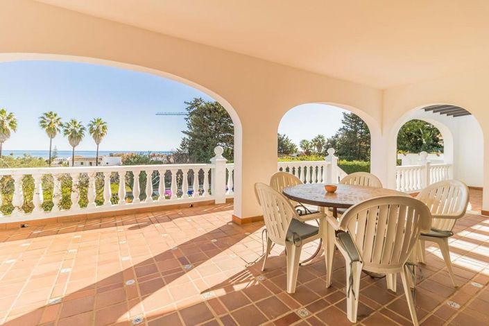 Image No.2-3 Bed Villa for sale