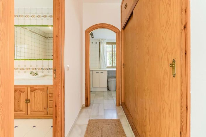 Image No.23-3 Bed Villa for sale