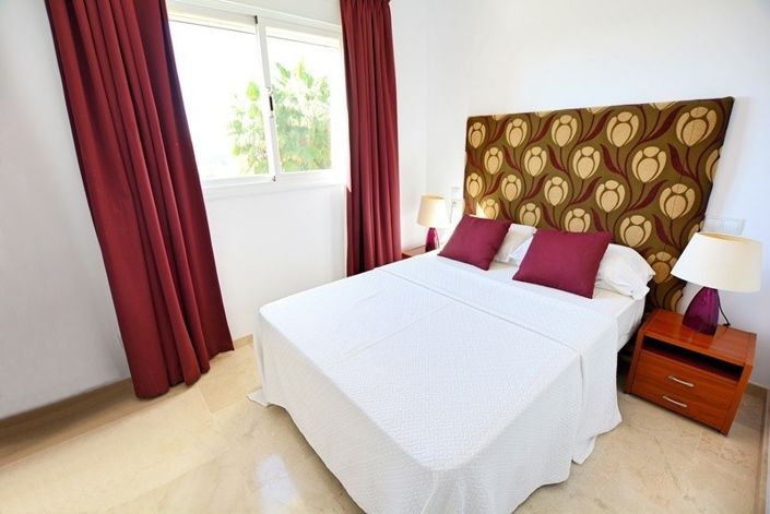 Image No.11-3 Bed Townhouse for sale