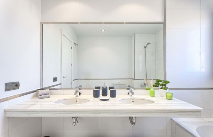 Image No.34-2 Bed Apartment for sale