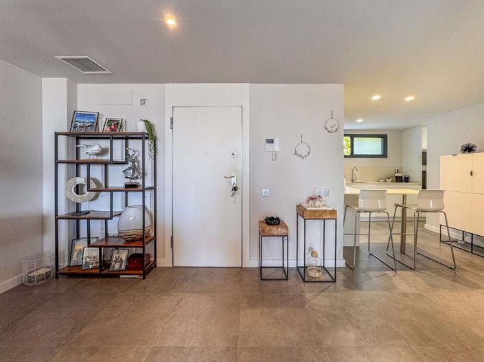 Image No.12-2 Bed Apartment for sale