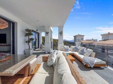 1447-631530-78d1f4f8b6655591b02d22fabb36a692d