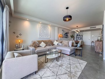 1447-631530-78d1f4f8b6655591b02d22fabb36a692d