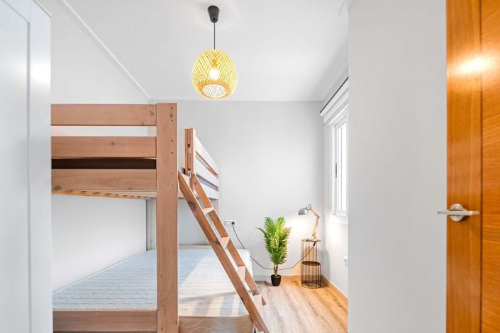 Image No.17-3 Bed Townhouse for sale