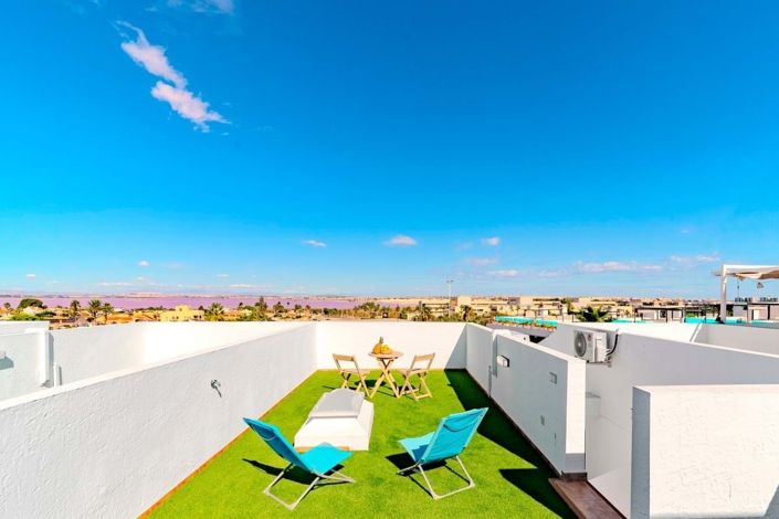 Image No.20-3 Bed Townhouse for sale