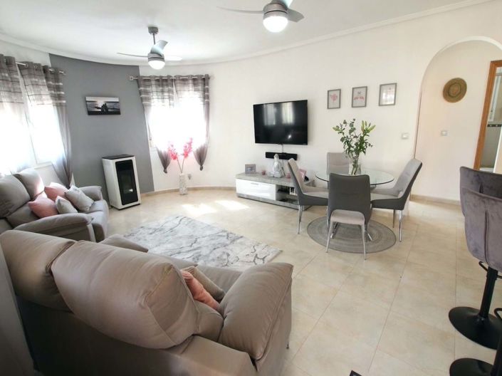 Image No.2-5 Bed Villa for sale