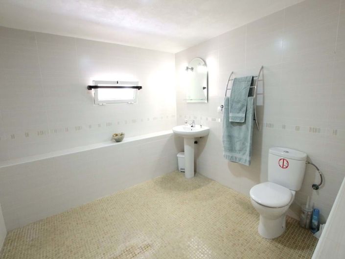 Image No.33-5 Bed Villa for sale