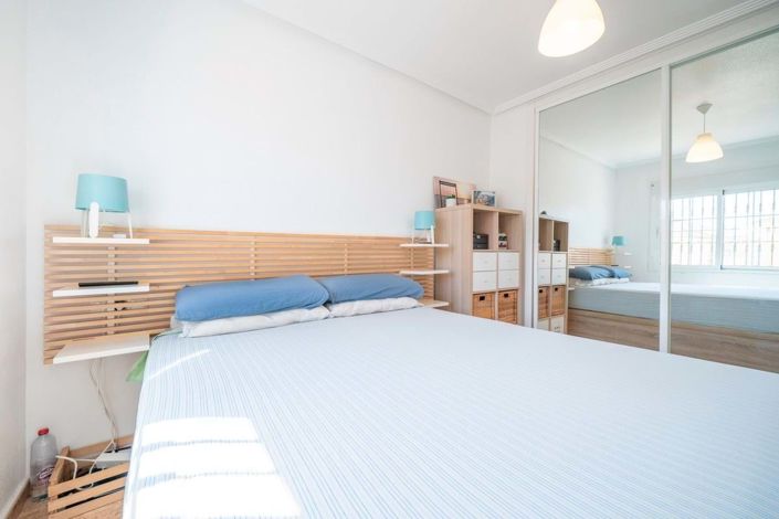 Image No.21-3 Bed Townhouse for sale