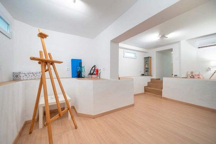 Image No.31-3 Bed Townhouse for sale