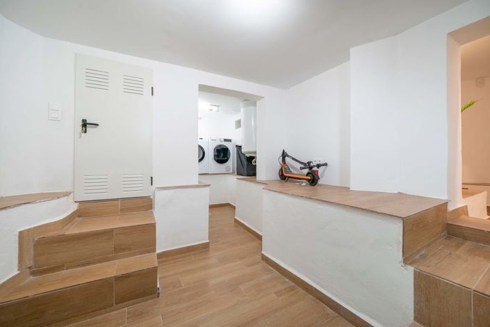 Image No.34-3 Bed Townhouse for sale