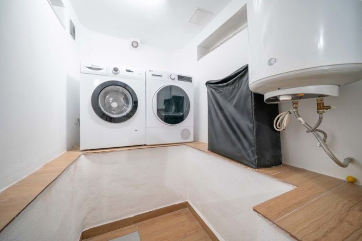 Image No.35-3 Bed Townhouse for sale