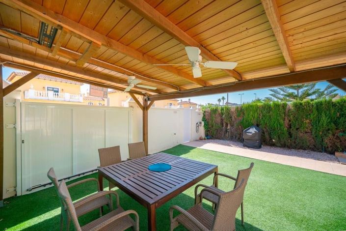 Image No.40-3 Bed Townhouse for sale