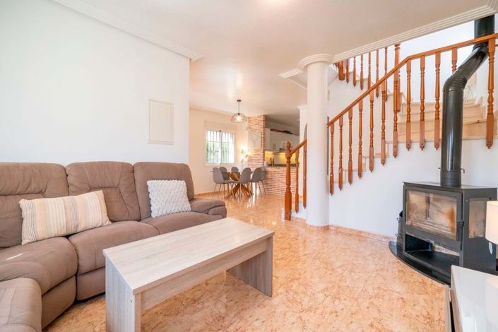 Image No.9-3 Bed Townhouse for sale