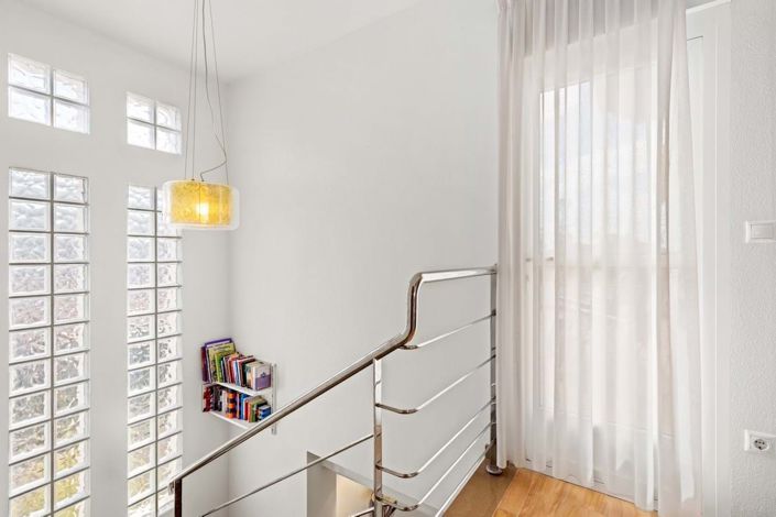 Image No.12-3 Bed Villa for sale