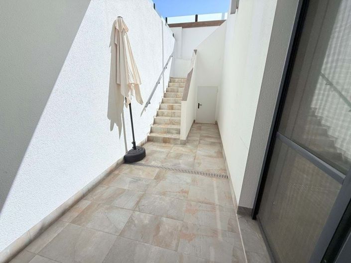 Image No.22-4 Bed Villa for sale