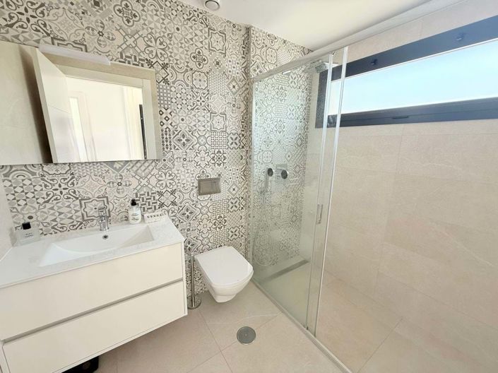 Image No.7-4 Bed Villa for sale