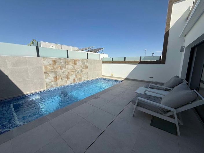 Image No.9-4 Bed Villa for sale