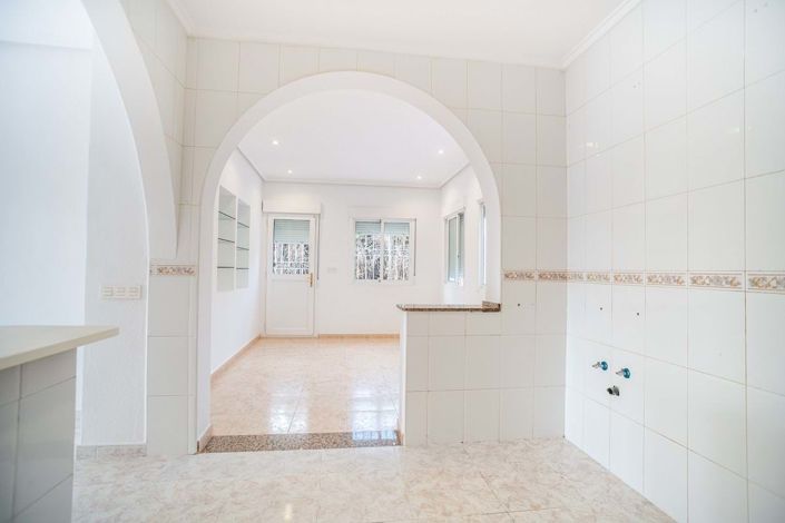 Image No.16-4 Bed Villa for sale