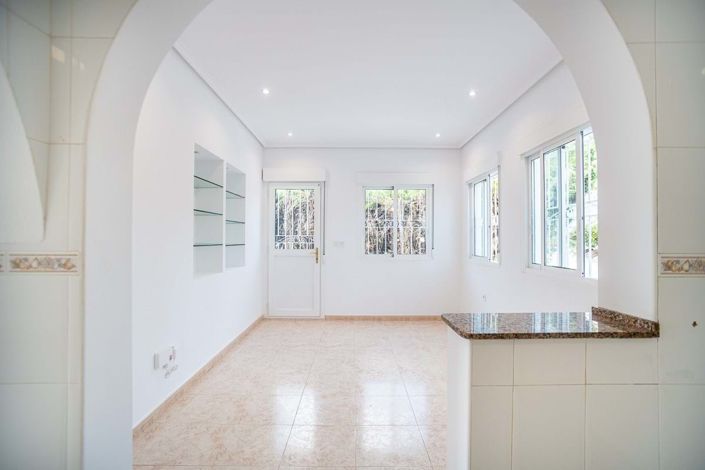 Image No.19-4 Bed Villa for sale