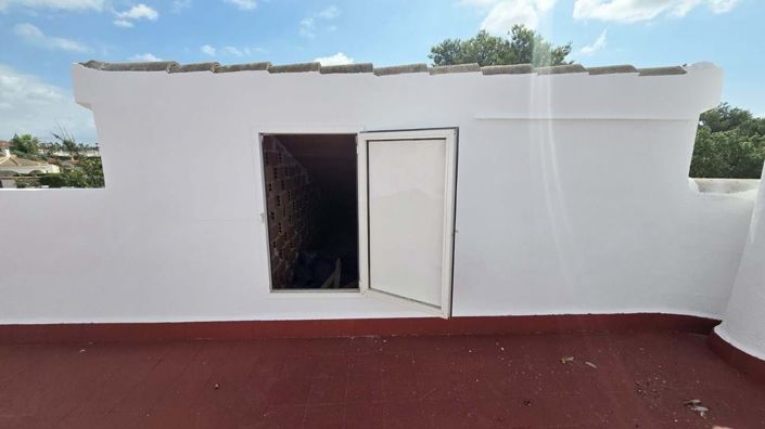 Image No.29-4 Bed Villa for sale