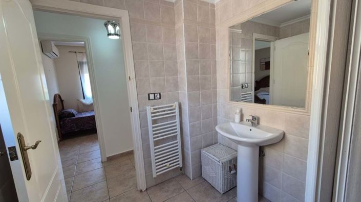 Image No.21-3 Bed Villa for sale