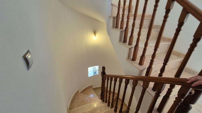 Image No.28-3 Bed Villa for sale