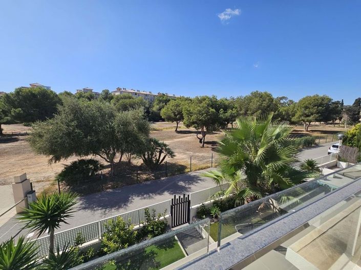 Image No.32-3 Bed Villa for sale