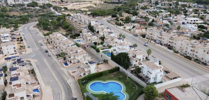 Image No.44-3 Bed Townhouse for sale