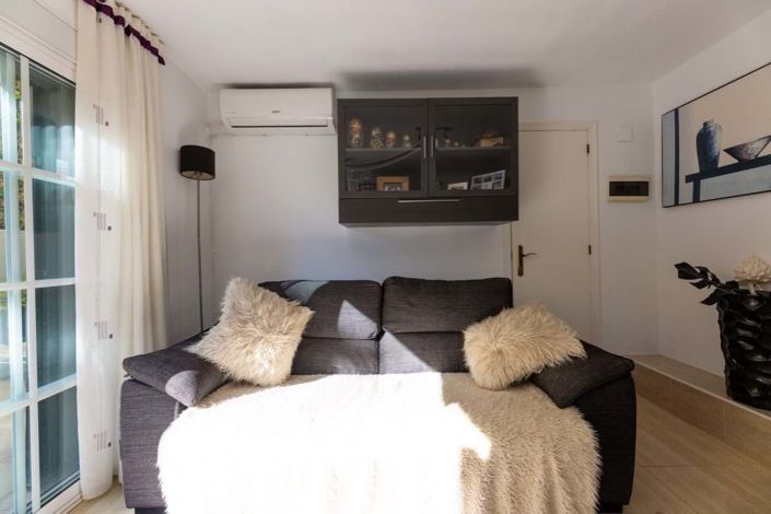 Image No.48-4 Bed Villa for sale