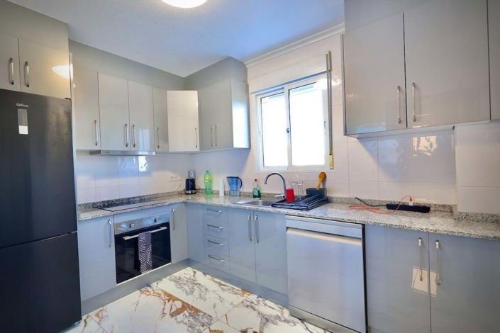 Image No.4-4 Bed Villa for sale