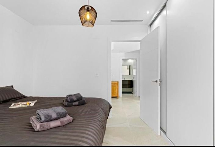 Image No.19-3 Bed Villa for sale