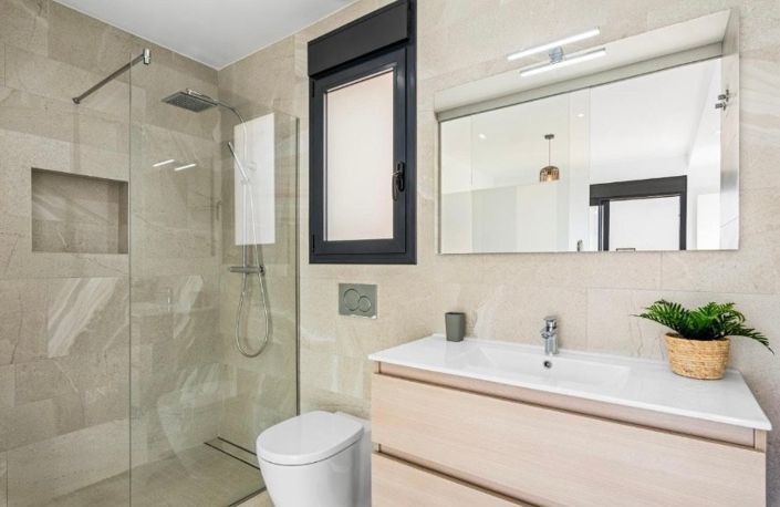 Image No.26-3 Bed Villa for sale